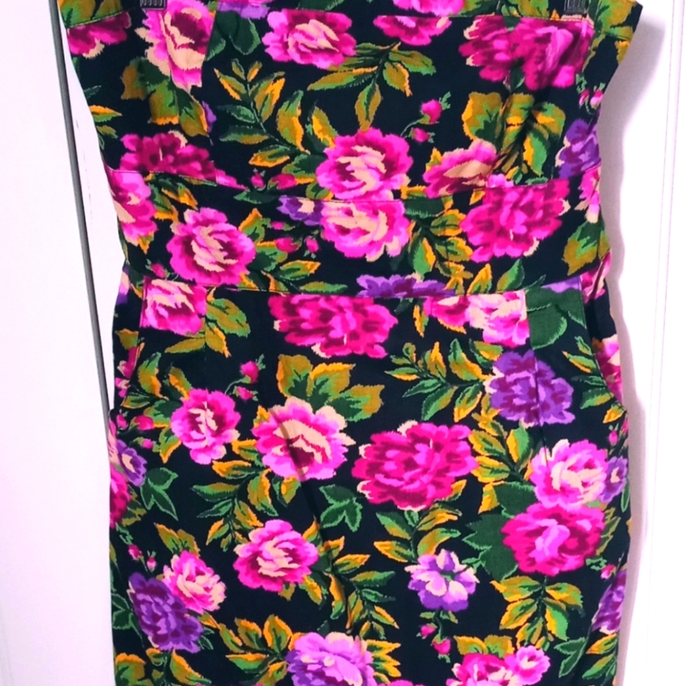Glam floral strapless mini dress